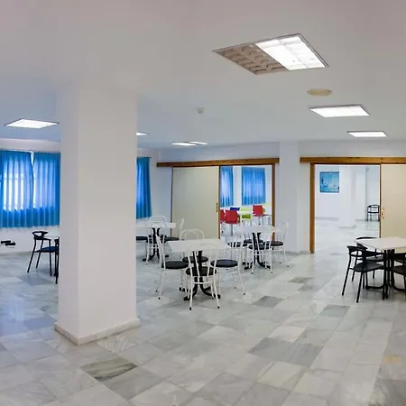 Inturjoven Hostel *