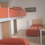 Inturjoven אכסניה
