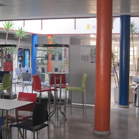 Hostal Inturjoven Almería